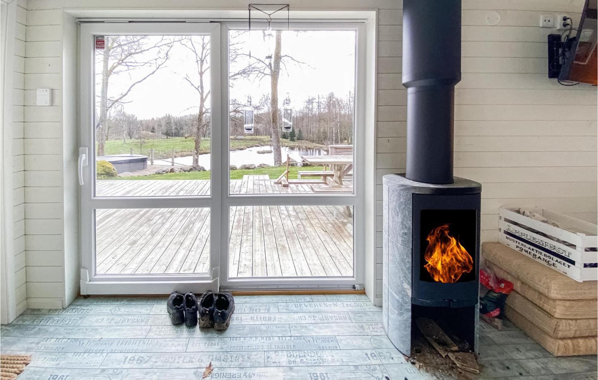 Awesome Home In Aetran With Lake View Eksteriør billede