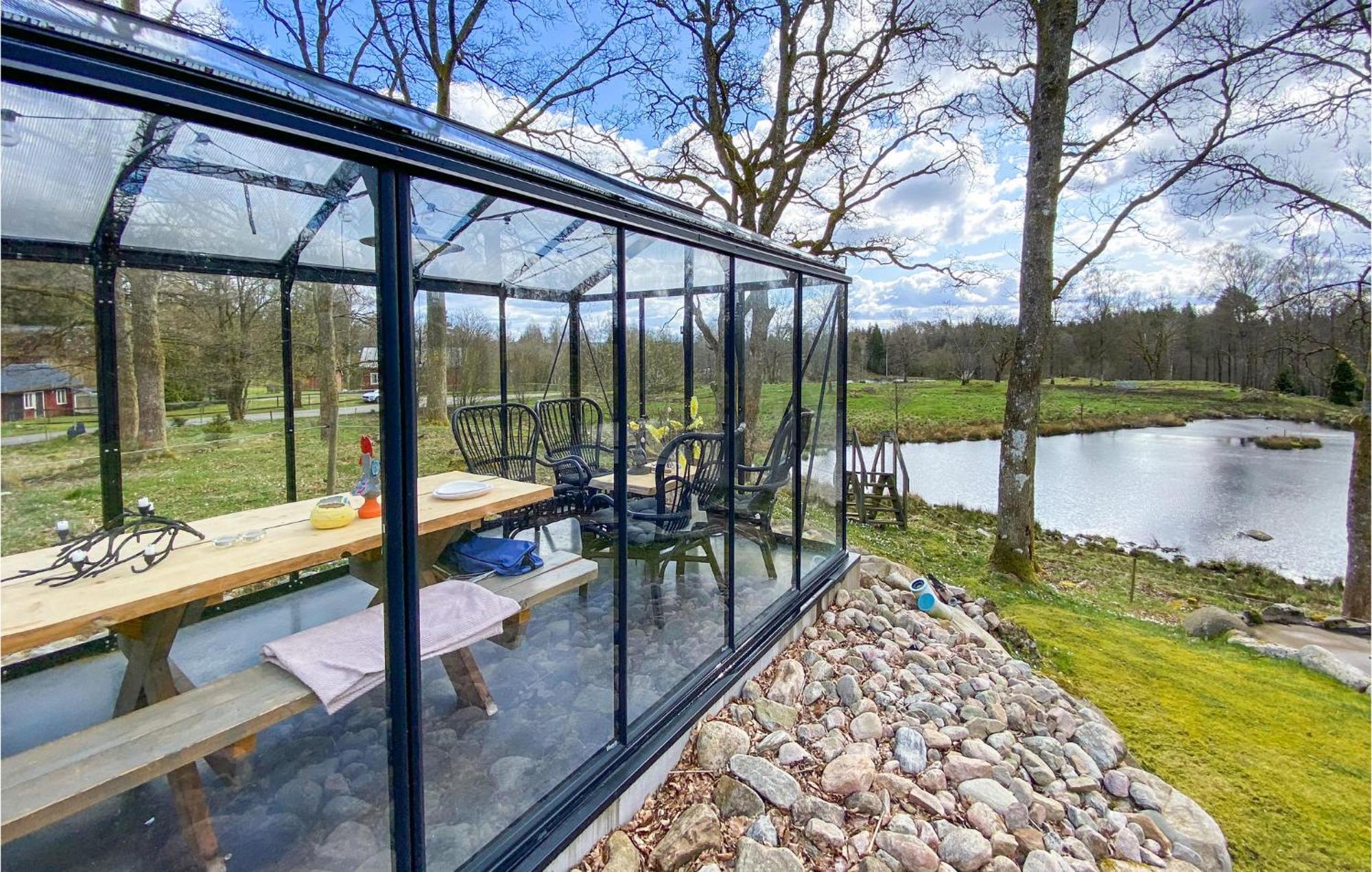 Awesome Home In Aetran With Lake View Eksteriør billede