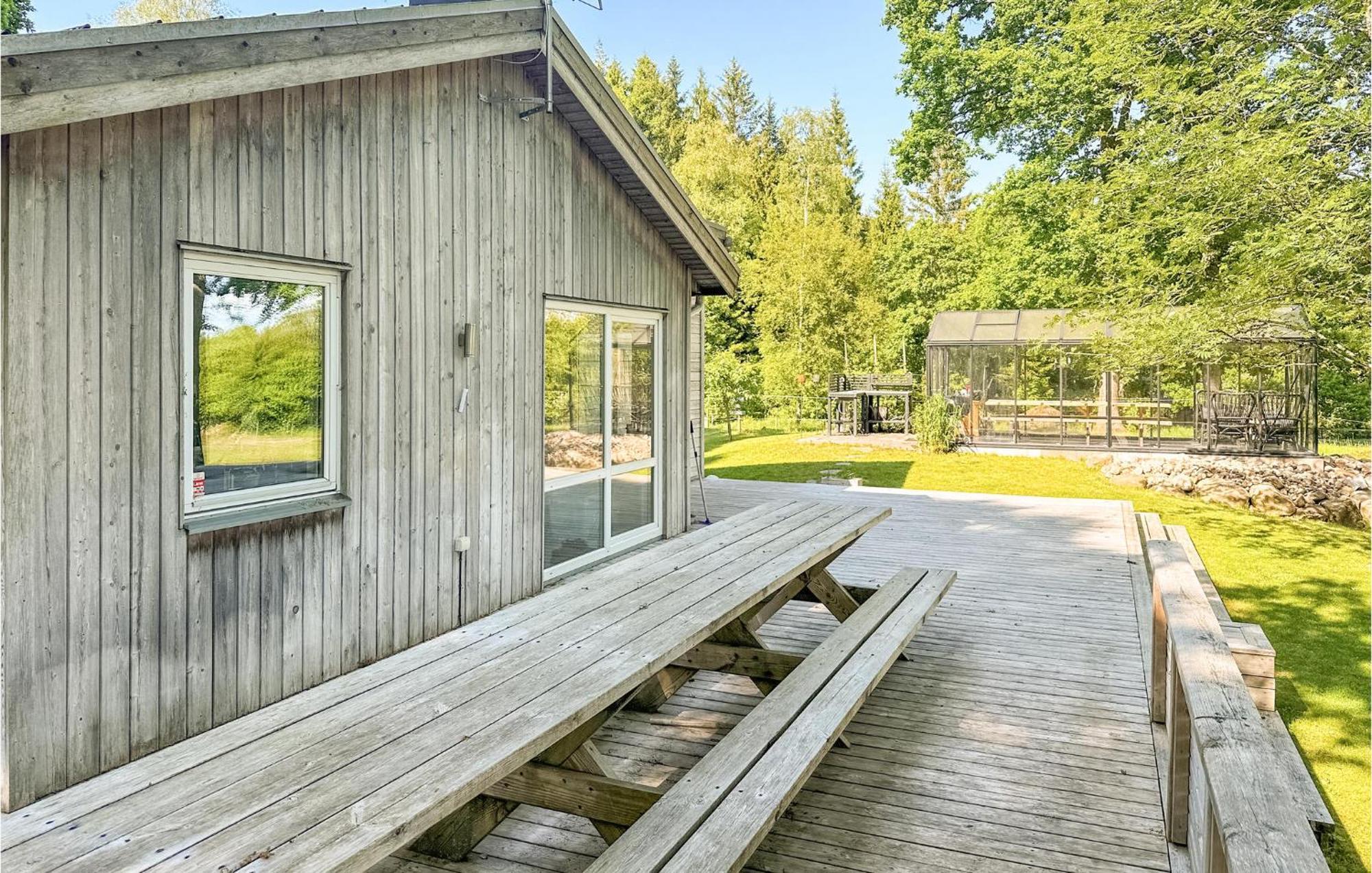 Awesome Home In Aetran With Lake View Eksteriør billede