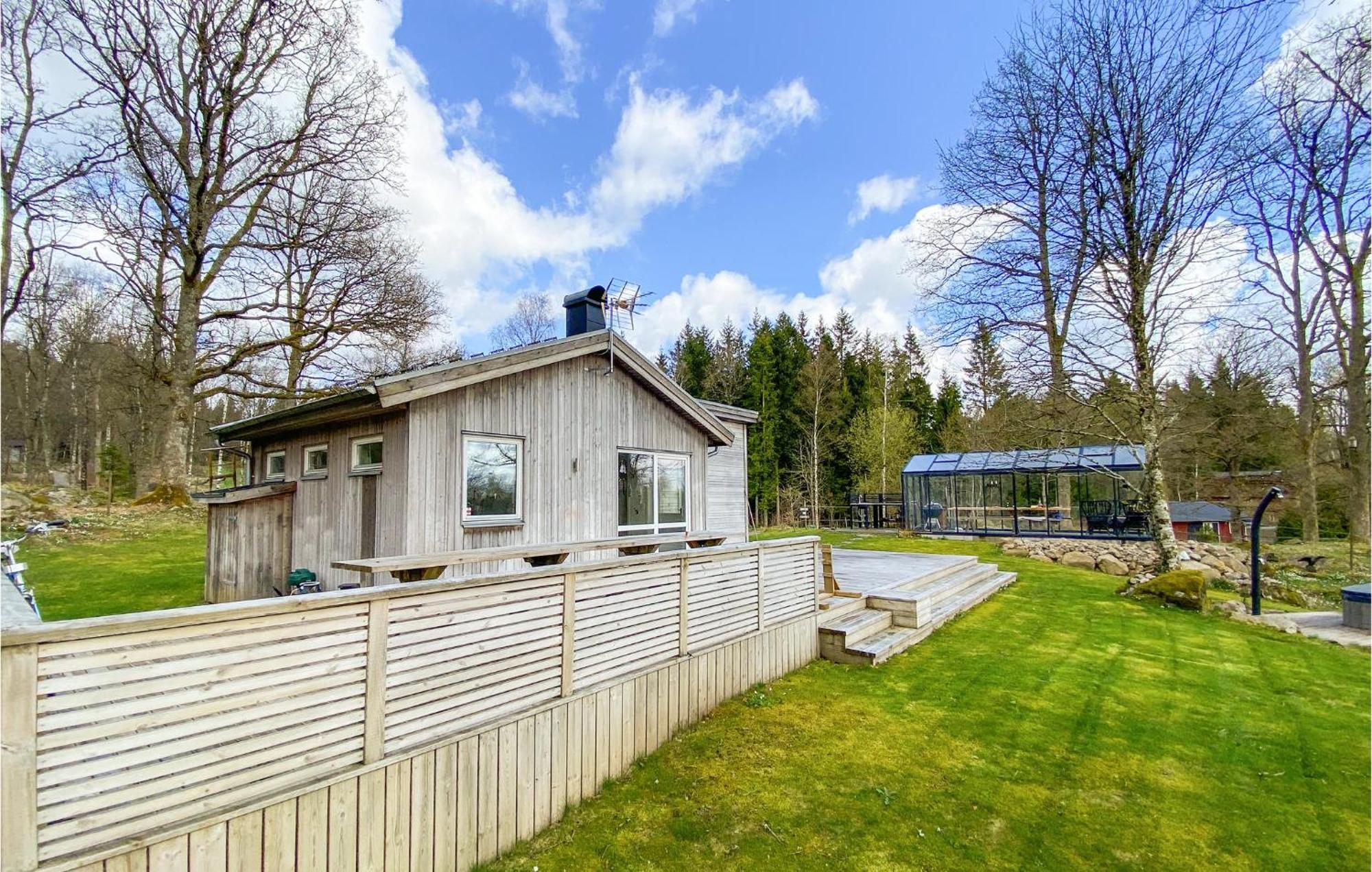 Awesome Home In Aetran With Lake View Eksteriør billede